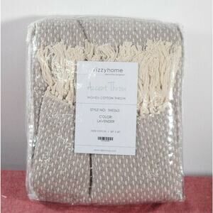 Rizzy Home- Crosshatch Throw Blanket 50"x60"